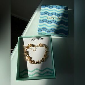 Viral Piper K Gold Seashell Pearl Charm Bracelet
